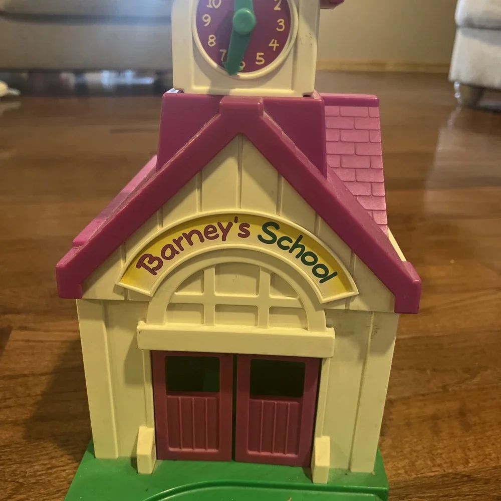 Vintage Barney The Dinosaur School Play House with 4 Accessories